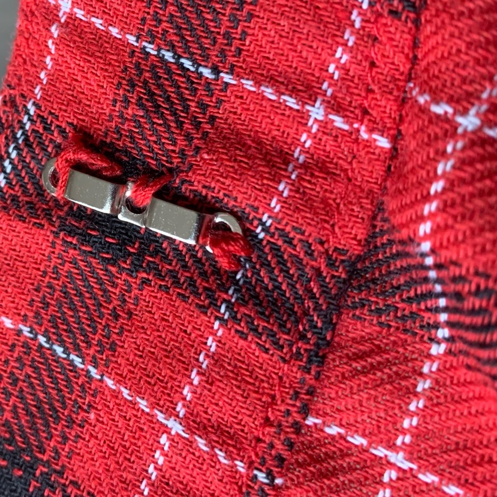 Red plaid skirt - Picture 11 of 11